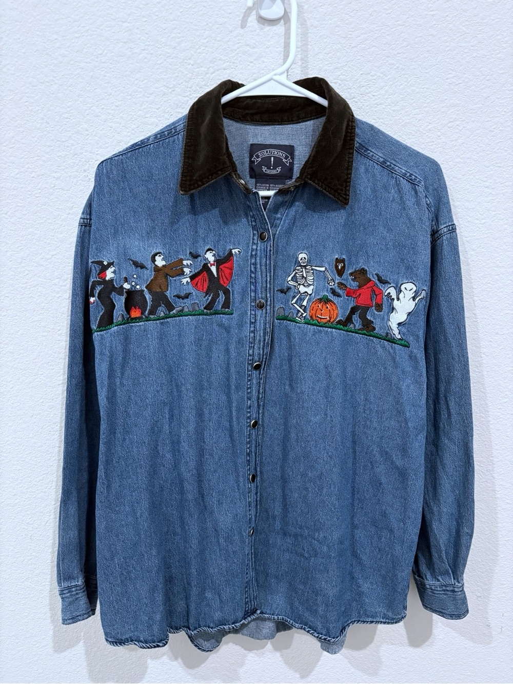 Vintage Solution Embroidered Halloween Denim Pearl Snap Long Sleeve Shirt Medium